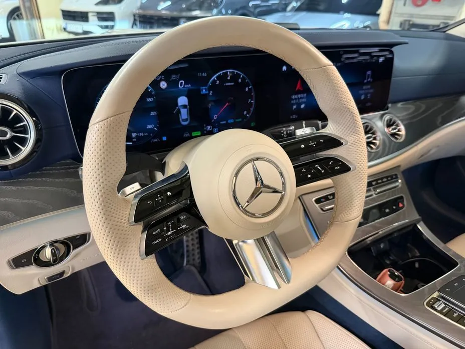 Mercedes-Benz E-Class — фото 10