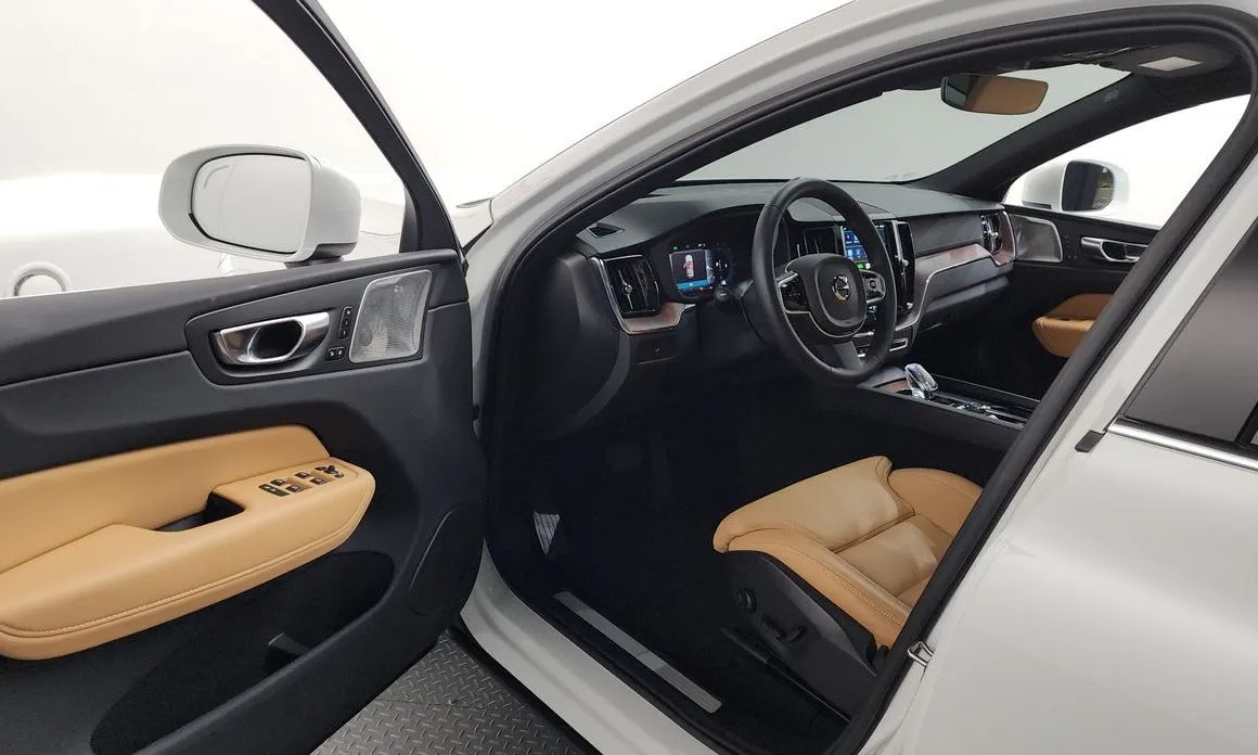Volvo XC60 2023 из KR, фото 6
