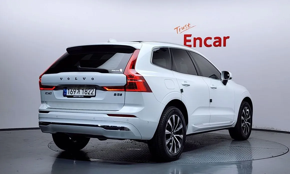 Volvo XC60 2023 из KR, фото 4