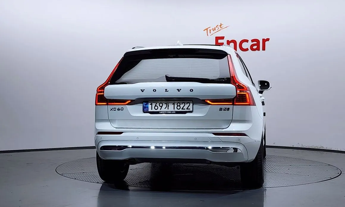 Volvo XC60 2023 из KR, фото 5