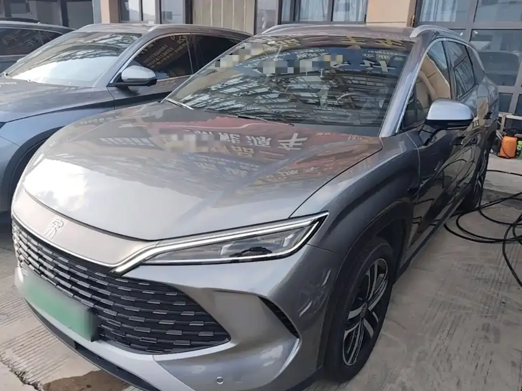 BYD L DM-i — фото 3