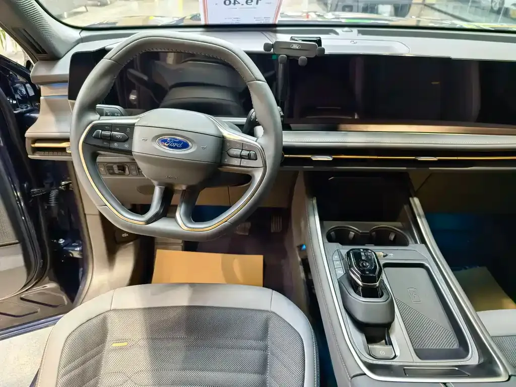 Ford Edge — фото 5