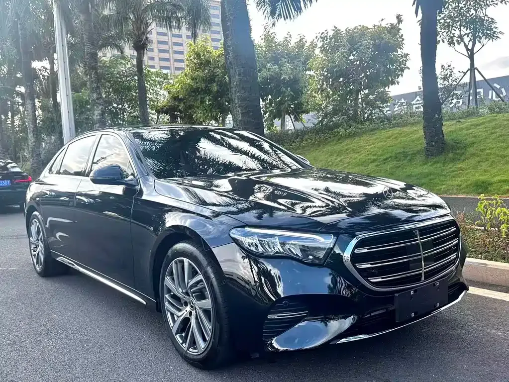 Mercedes-Benz E-Class — фото 10