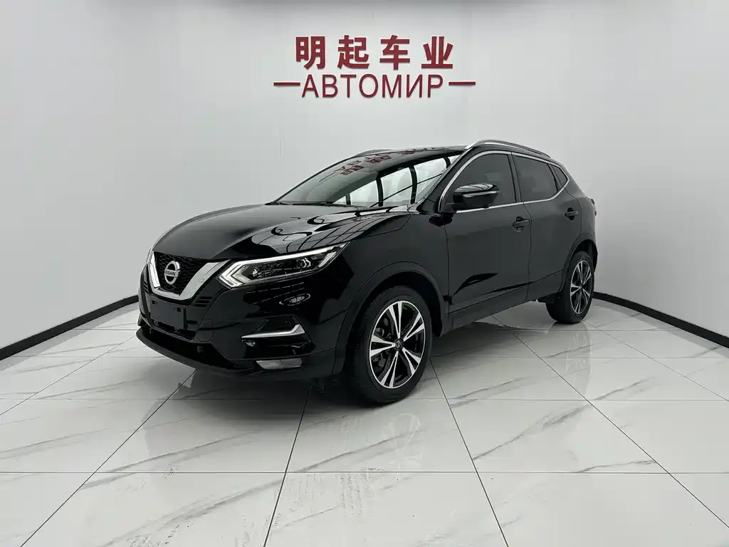 Nissan Qashqai — фото 1