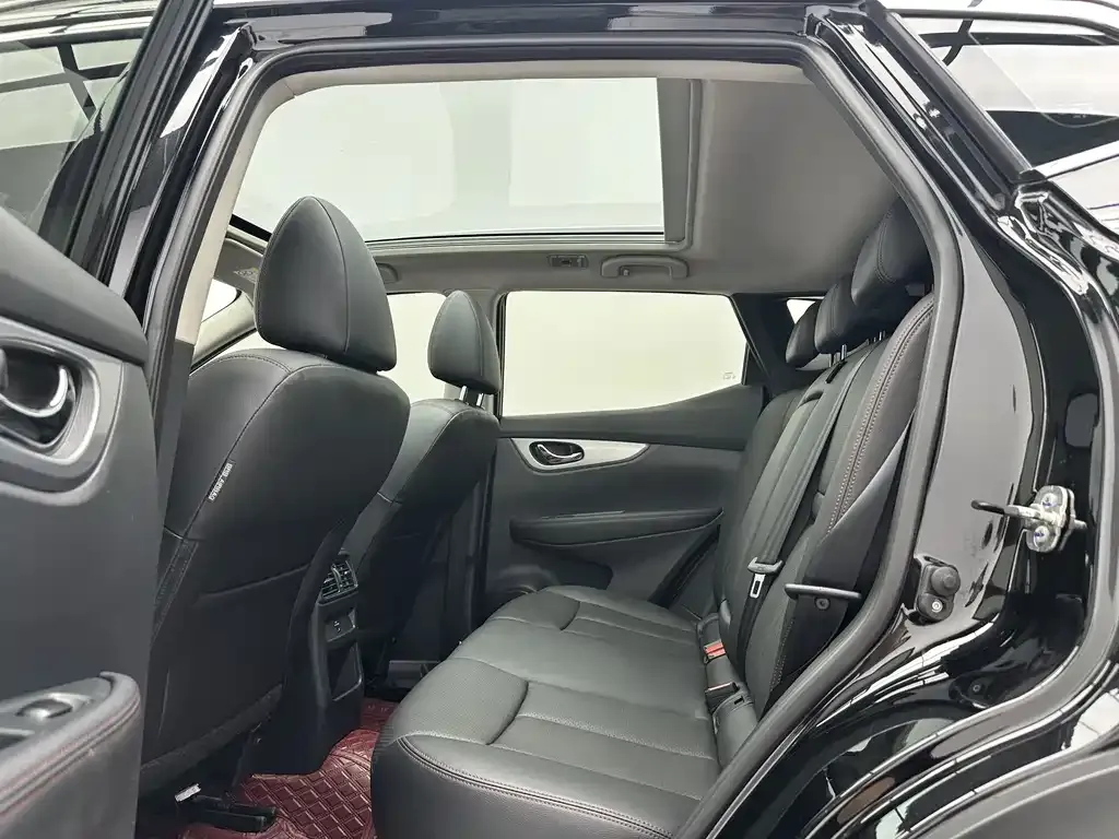 Nissan Qashqai — фото 5