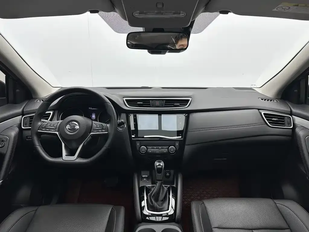 Nissan Qashqai — фото 10