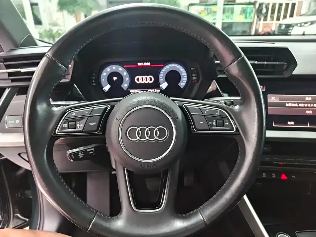 Audi A3 — фото 2