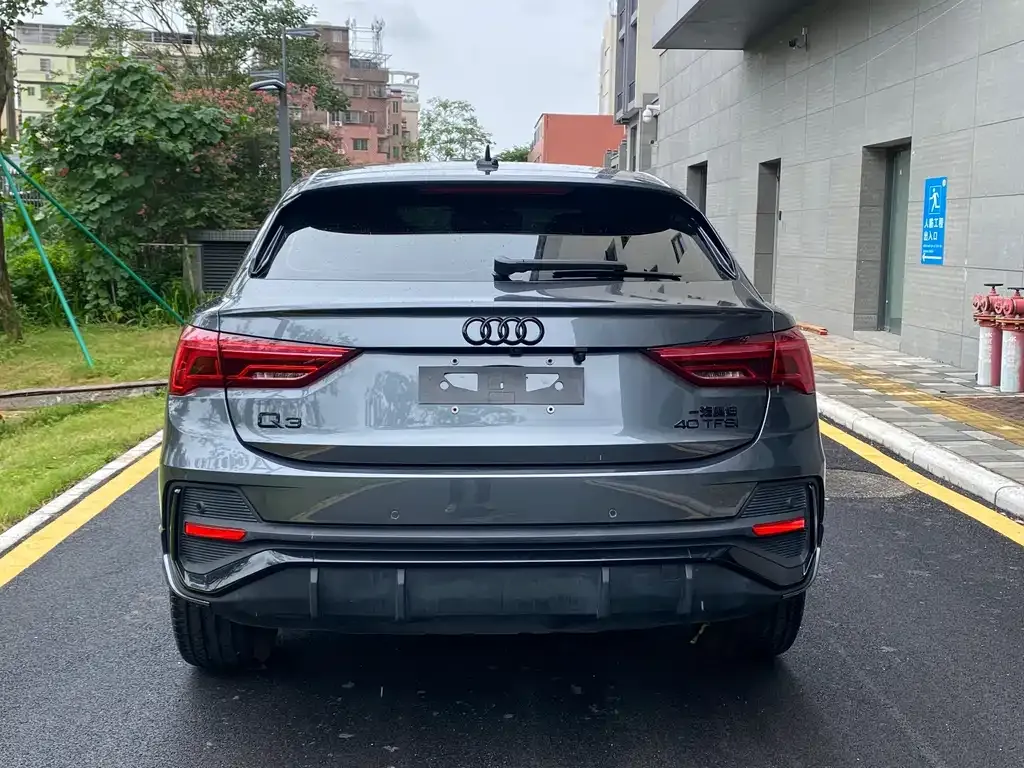 Audi Q3 Sportback — фото 9