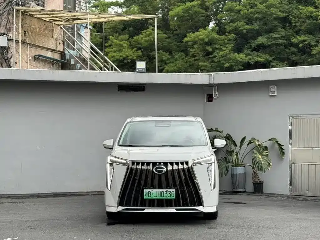 GAC Motor Trumpchi E9 — фото 9