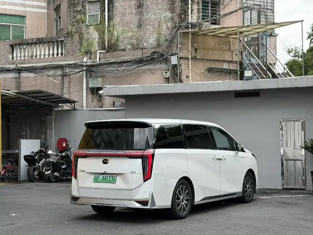 GAC Motor Trumpchi E9 — фото 8