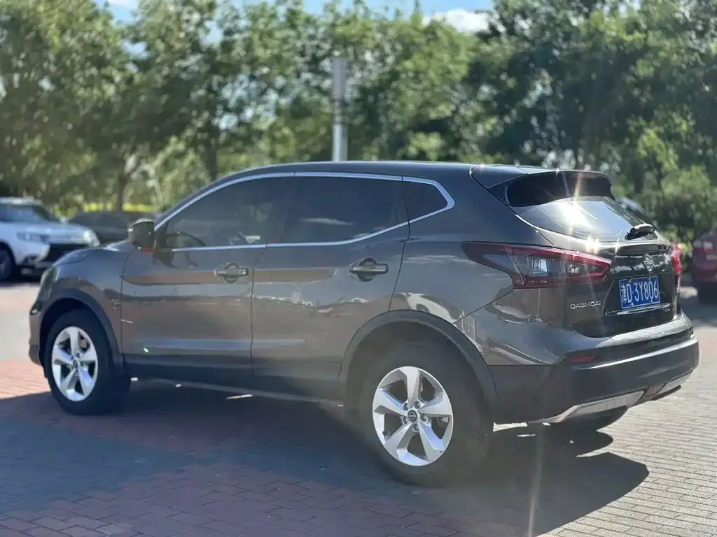 Nissan Qashqai — фото 4