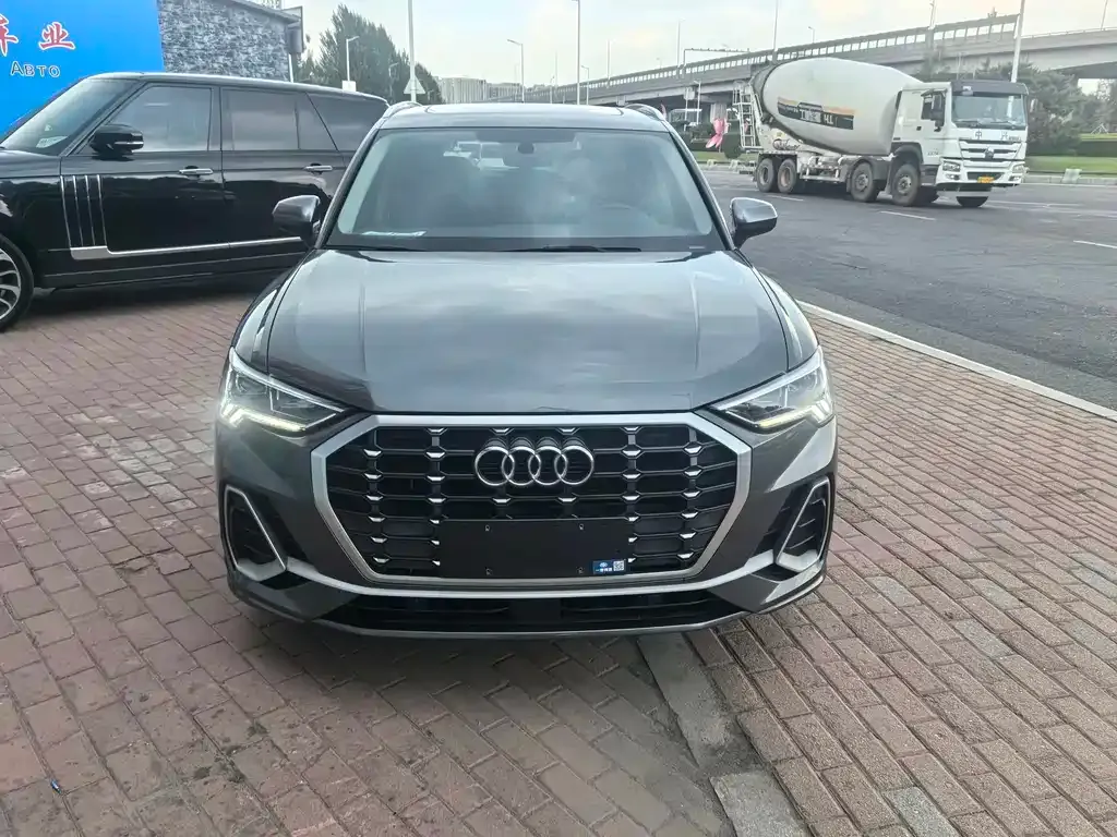 Audi Q3 — фото 6