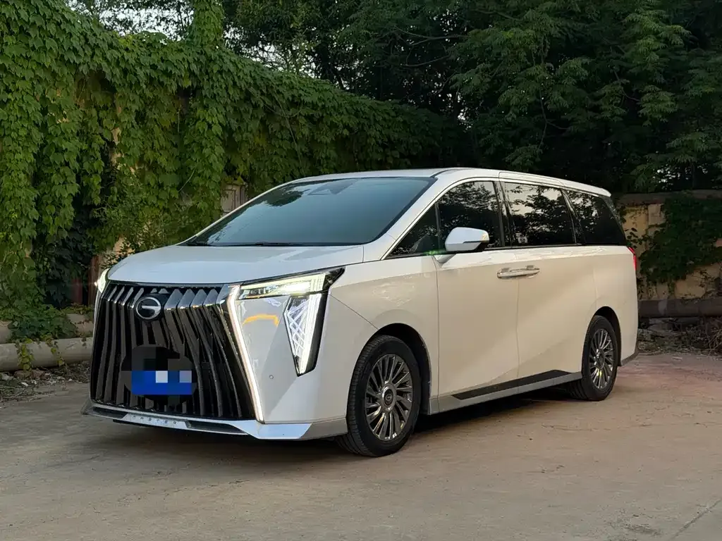GAC Motor Trumpchi M8 — фото 1