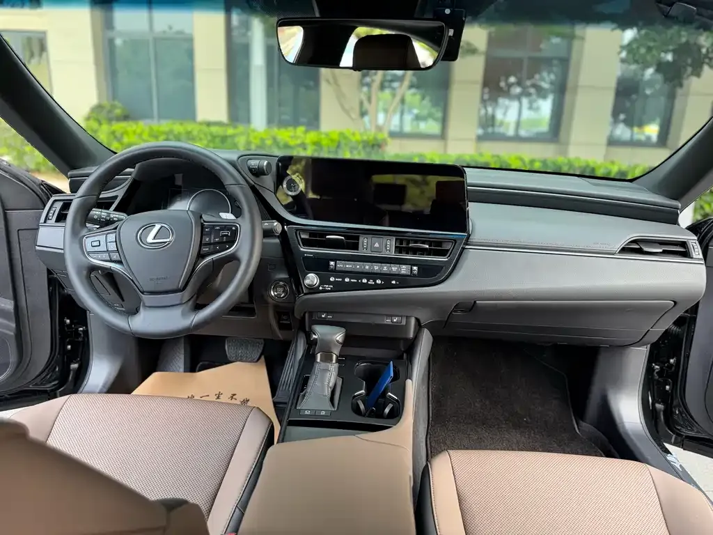 Lexus ES 2024 из CN, фото 3