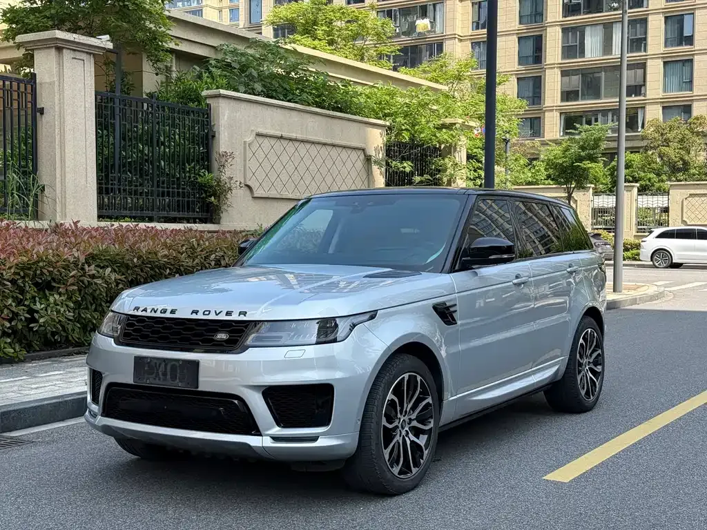 Land Rover Sport — фото 1