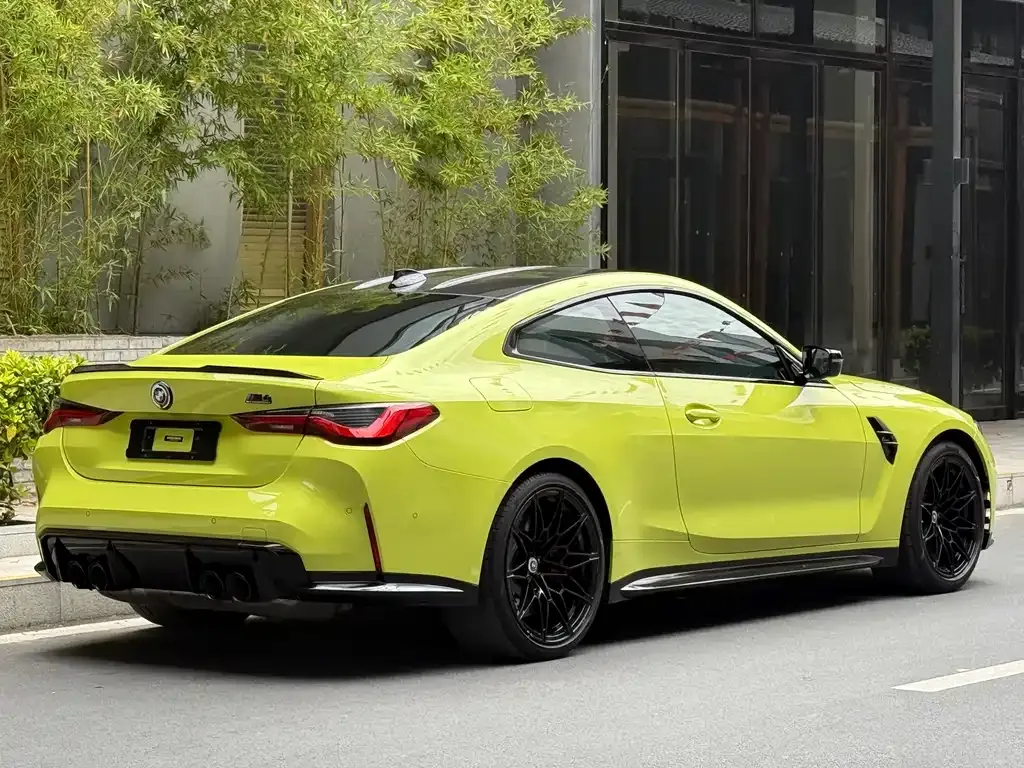 BMW M4 — фото 10