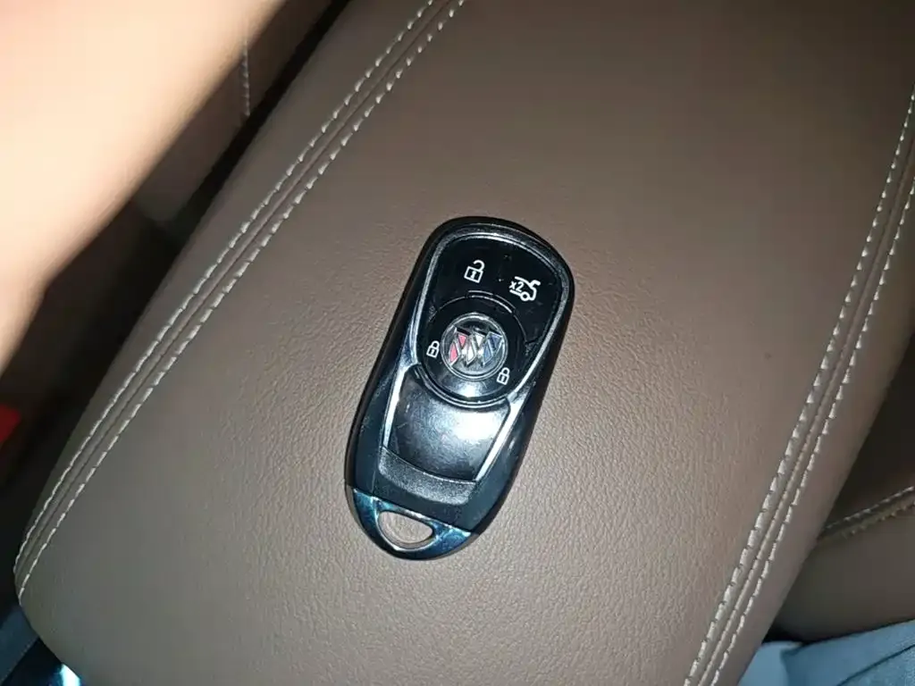 Buick Regal — фото 2