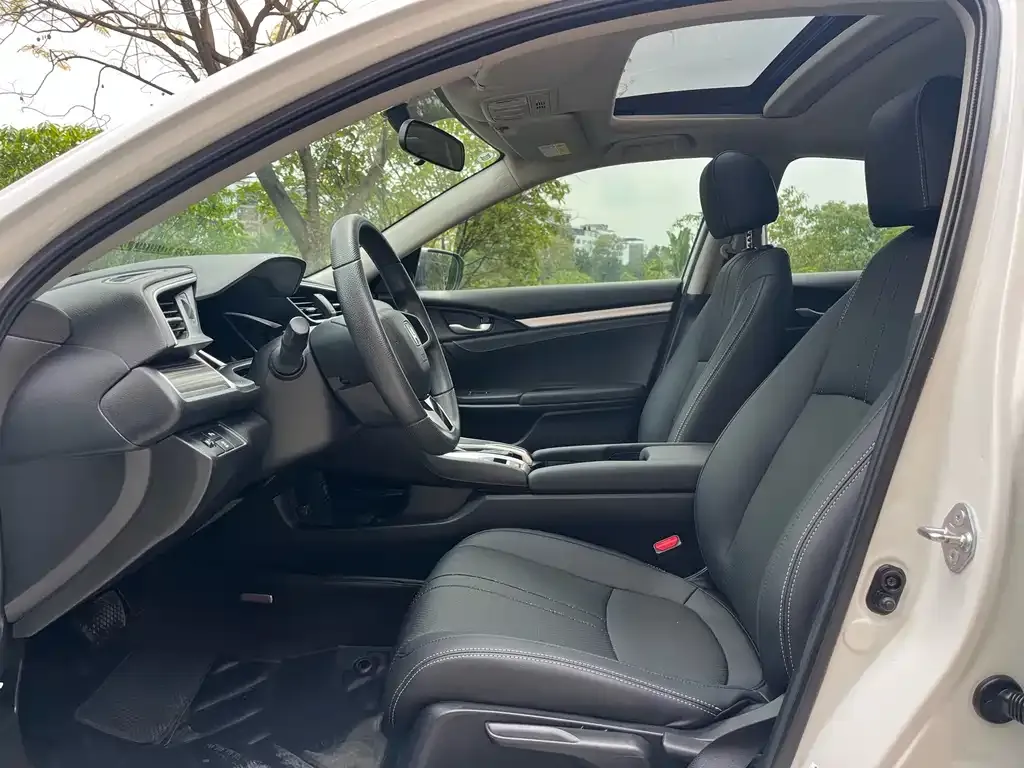 Honda Civic — фото 4