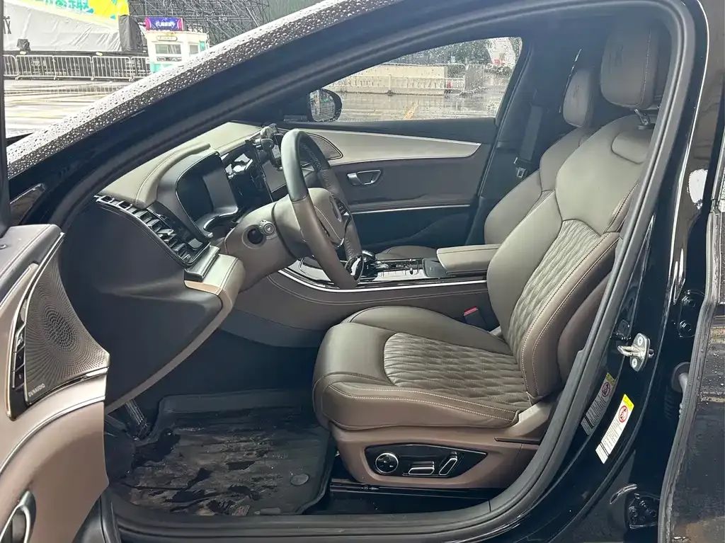 BYD Han — фото 8