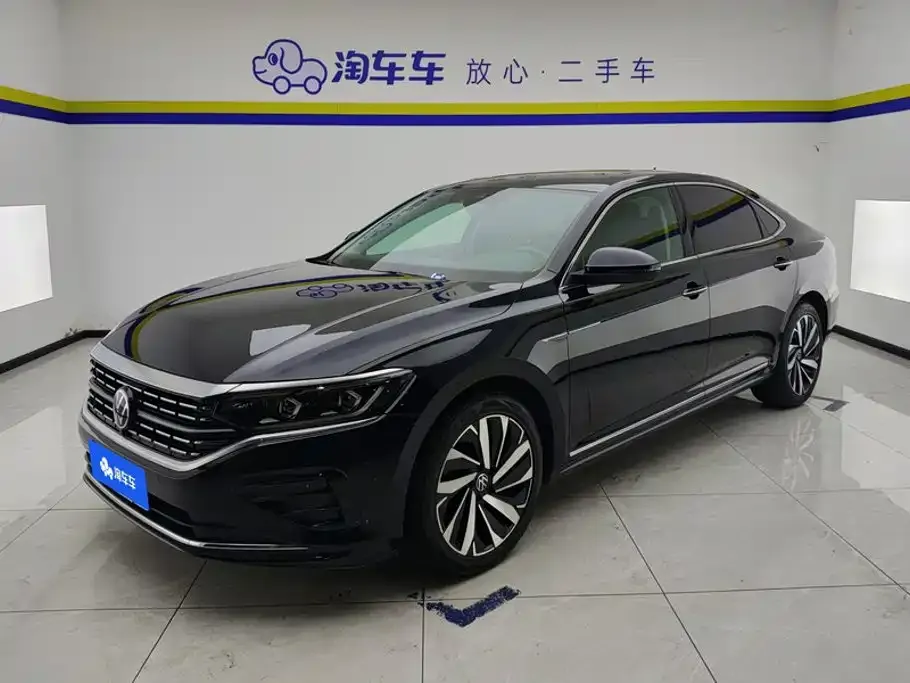 Volkswagen Passat — фото 1