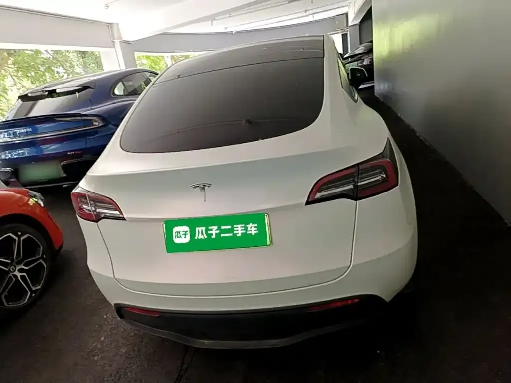 Tesla Model Y — фото 7