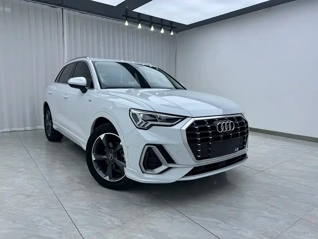 Audi Q3 — фото 6