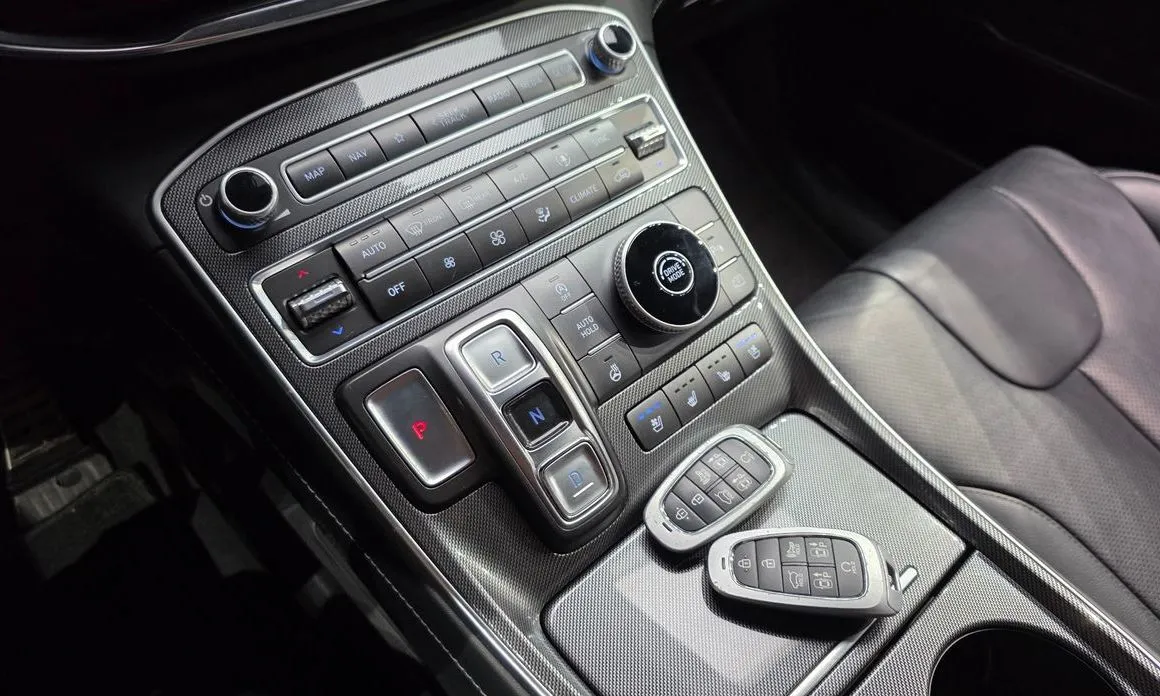 Hyundai Santafe — фото 9