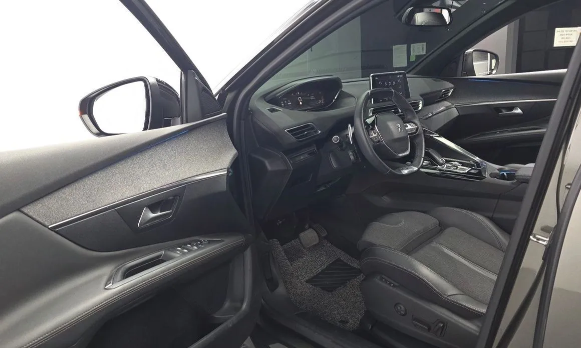 Peugeot 3008 2021 из KR, фото 2