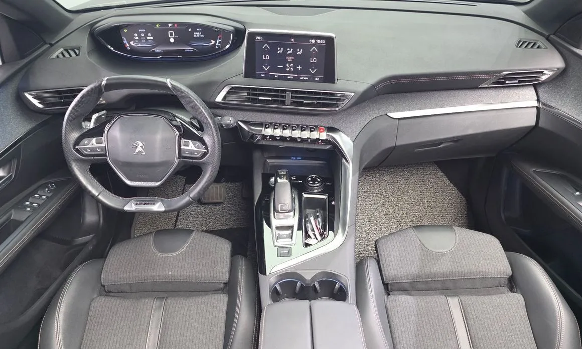 Peugeot 3008 2021 из KR, фото 3
