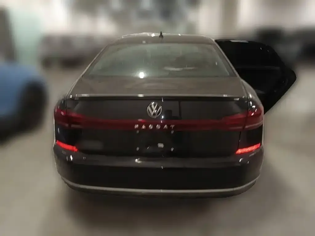 Volkswagen Passat — фото 5