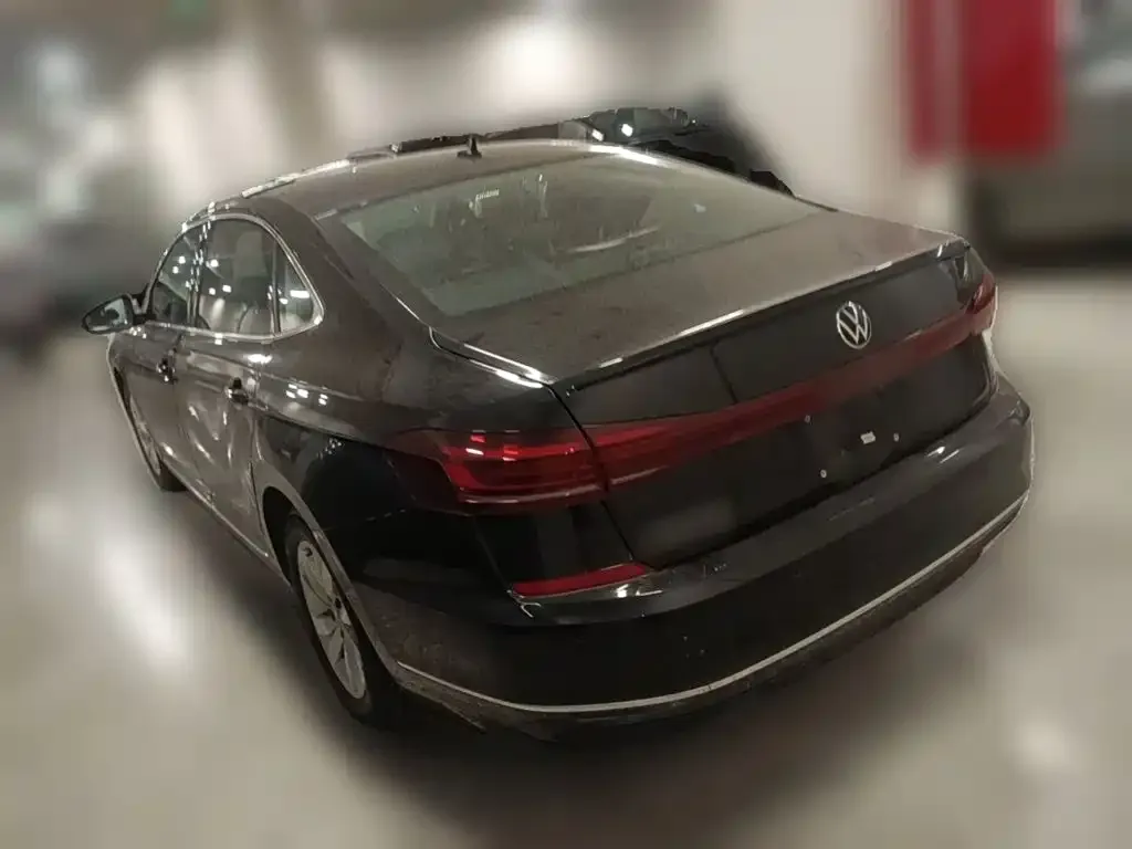 Volkswagen Passat — фото 7