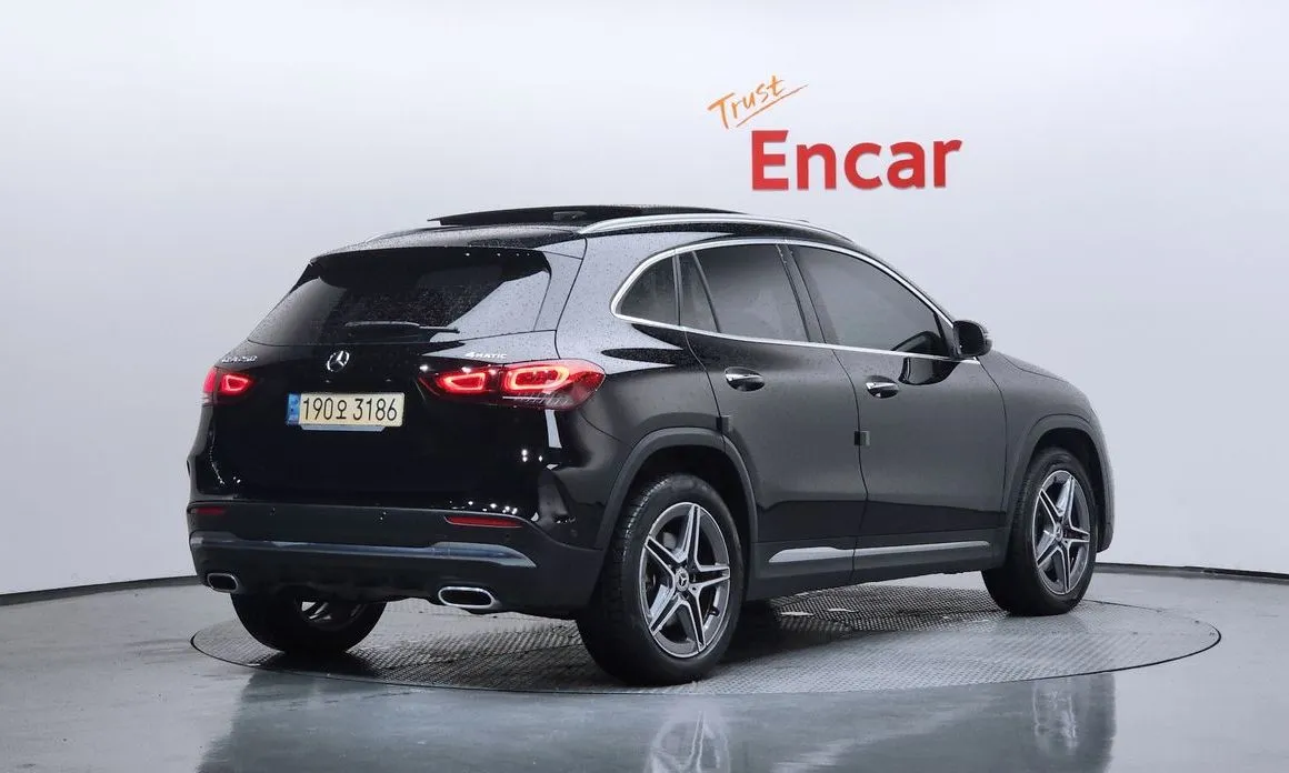 Mercedes-Benz GLA-Class — фото 6