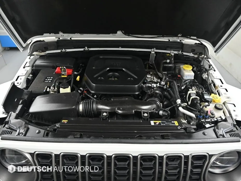 Jeep Wrangler — фото 7