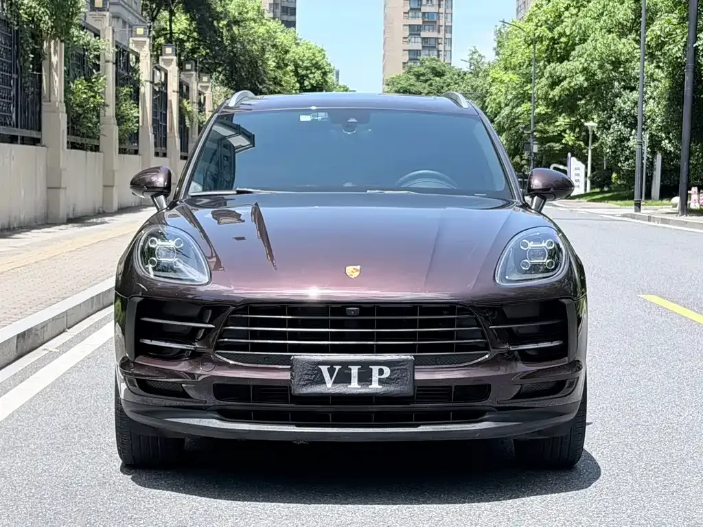 Porsche Macan — фото 1