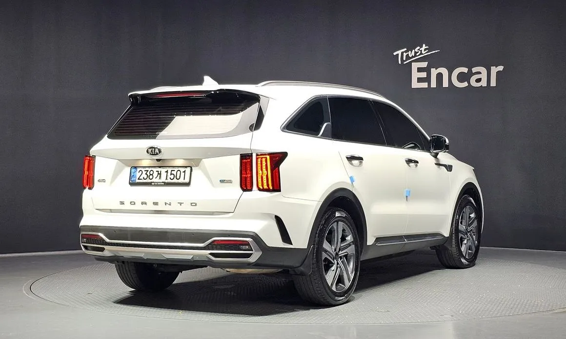 Kia Sorento — фото 5