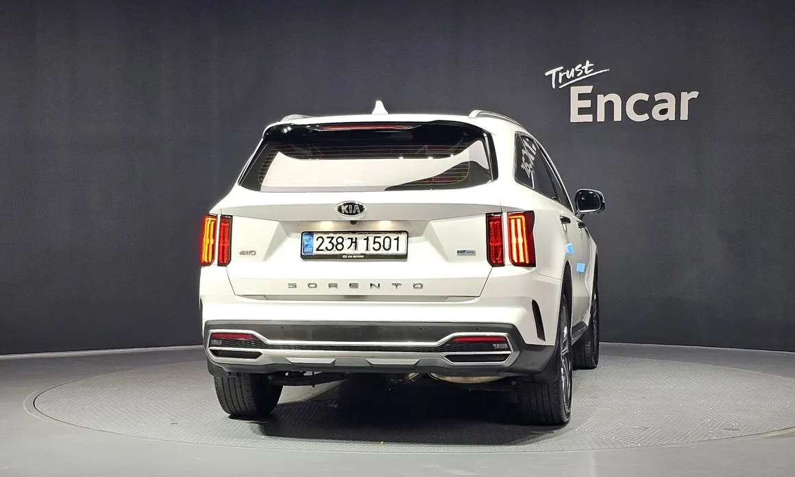 Kia Sorento — фото 6