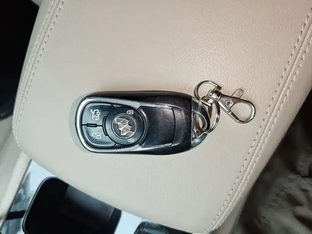 Buick Regal — фото 10