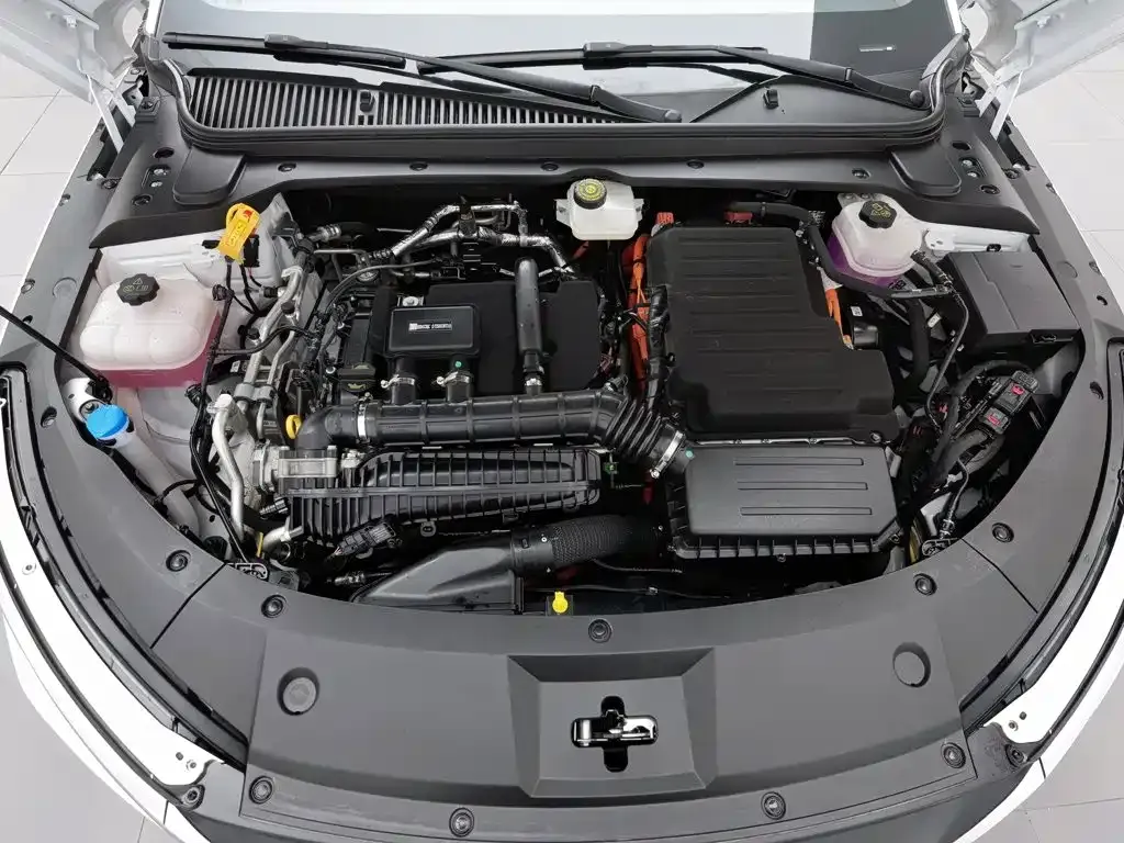 BYD Qin L — фото 10