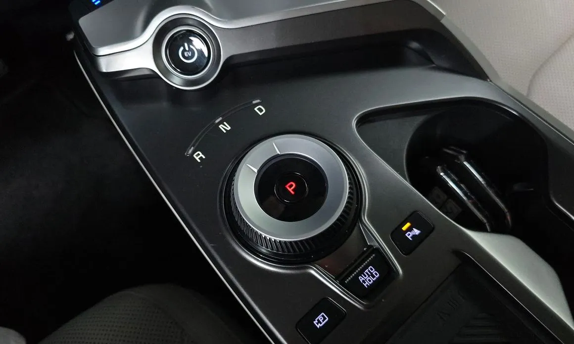 Kia EV6 — фото 10