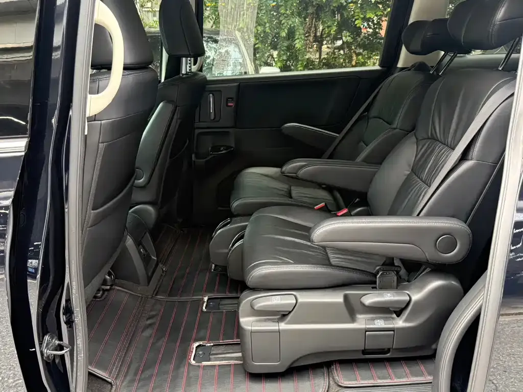 Honda Odyssey 2024 из CN, фото 5