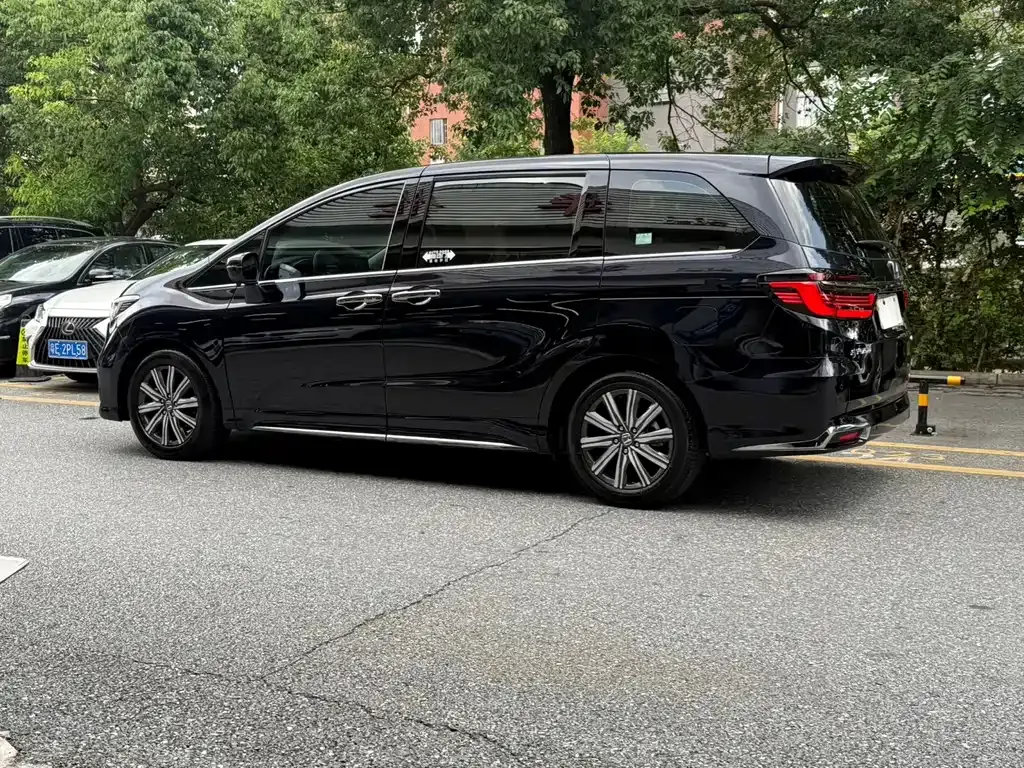 Honda Odyssey 2024 из CN, фото 6