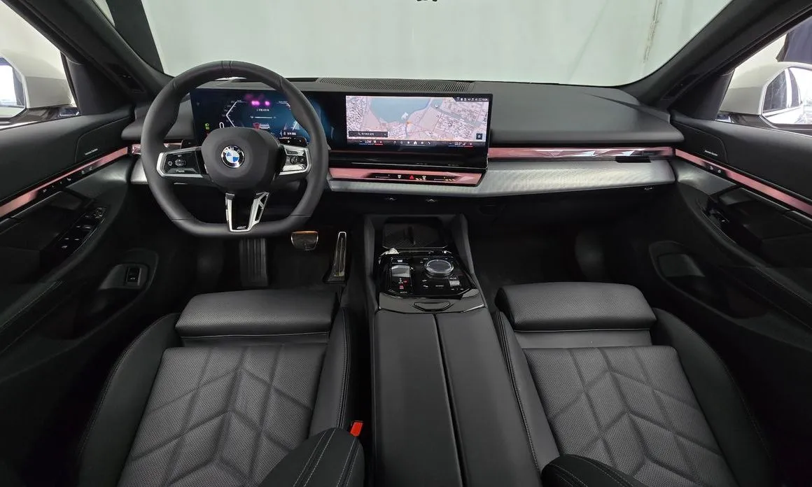 BMW 5-Series — фото 10