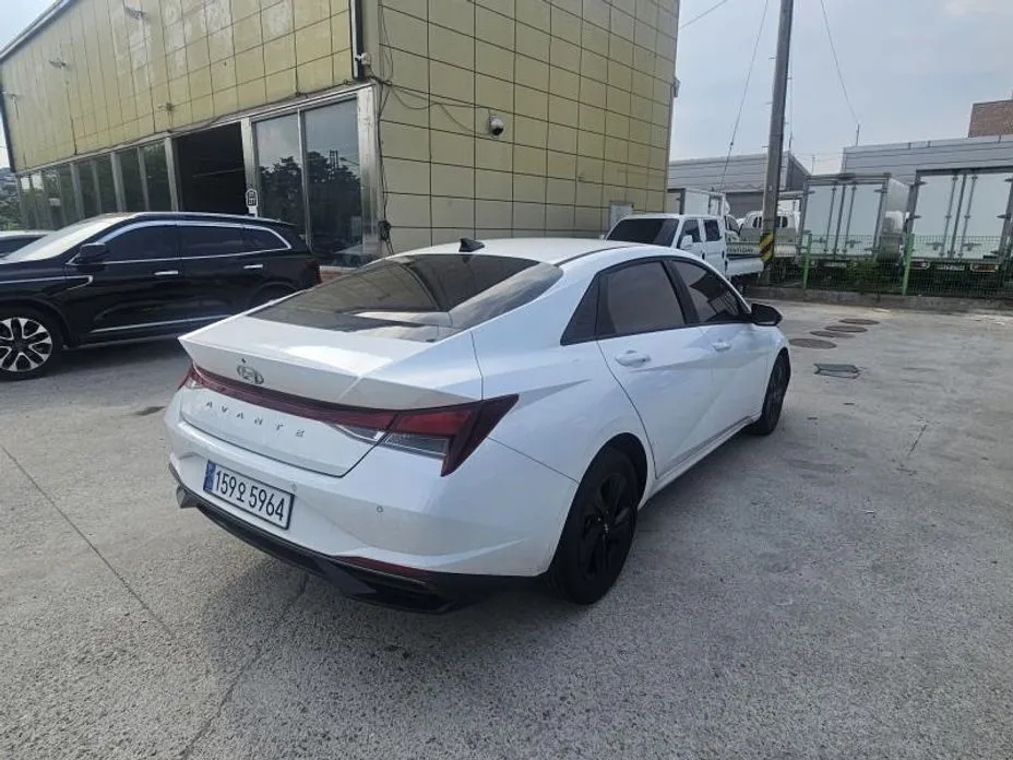 Hyundai AVANTE — фото 6