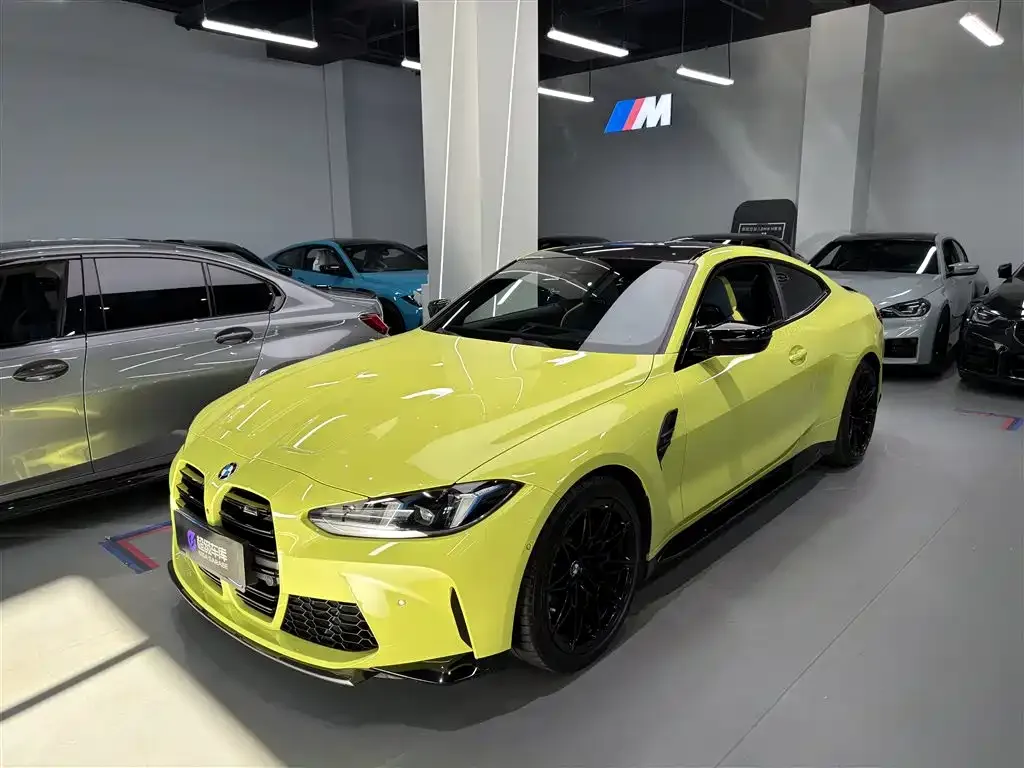 BMW M4 — фото 1