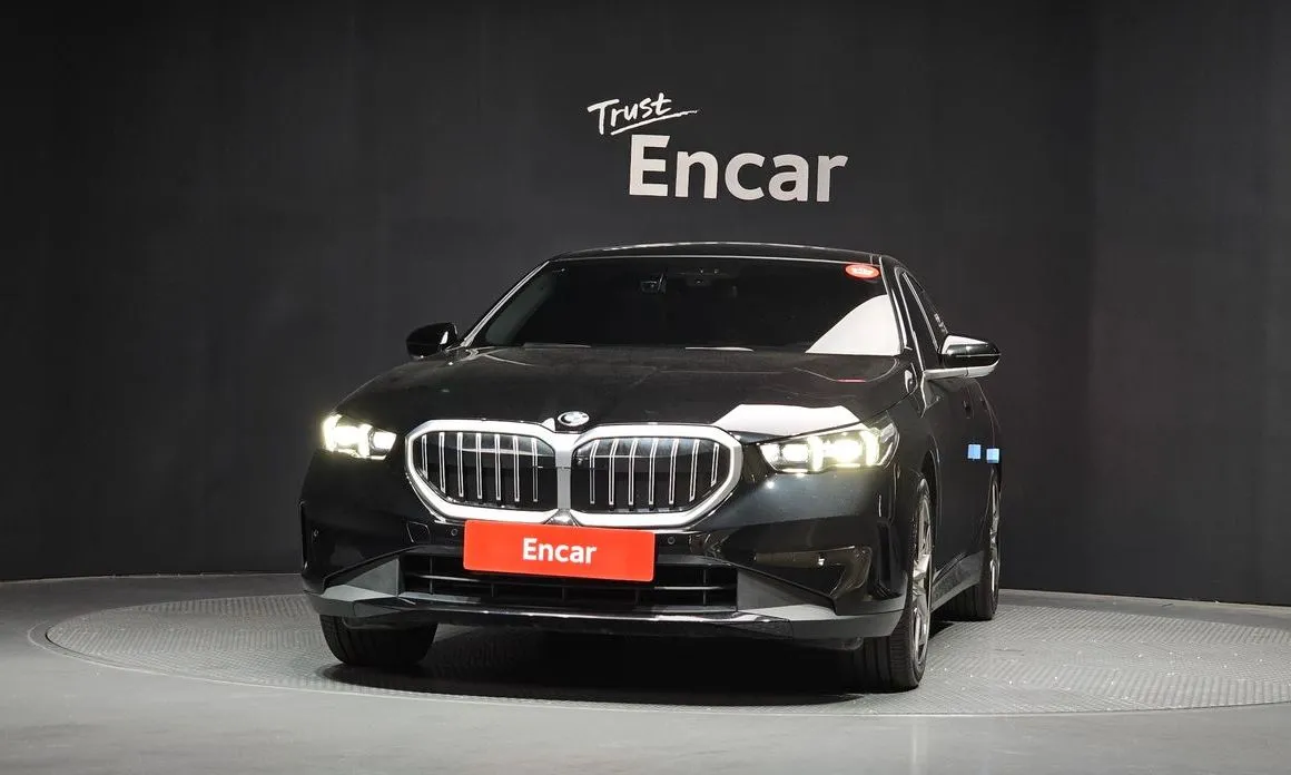 BMW 5-Series 2024 из KR, фото 4