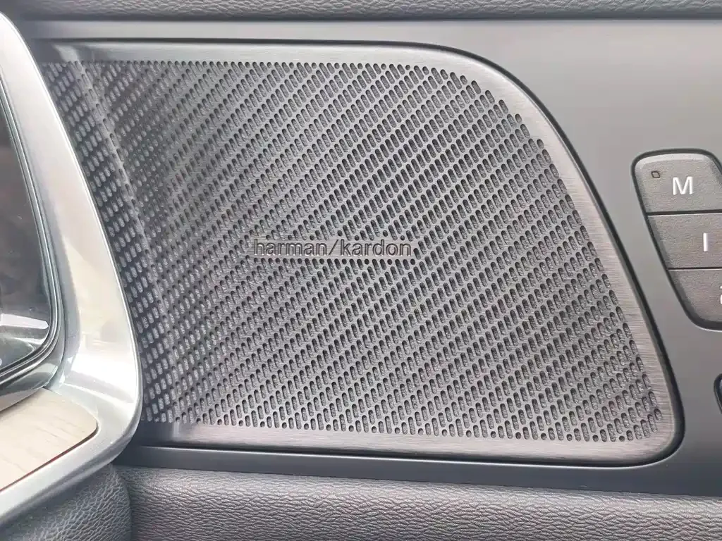 Volvo S60 — фото 10