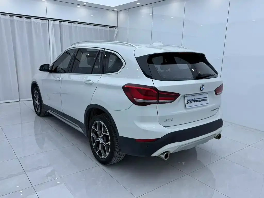 BMW X1 — фото 4