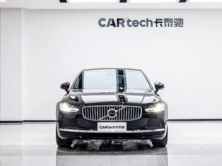 Volvo S90 — фото 1