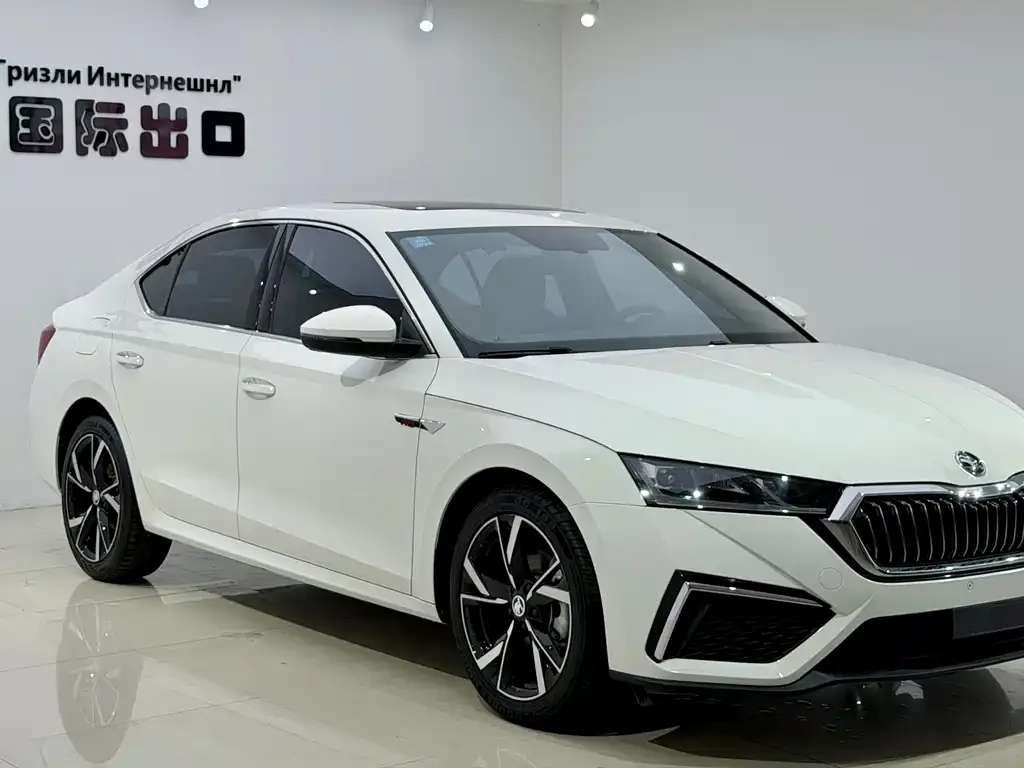 Skoda Octavia — фото 3