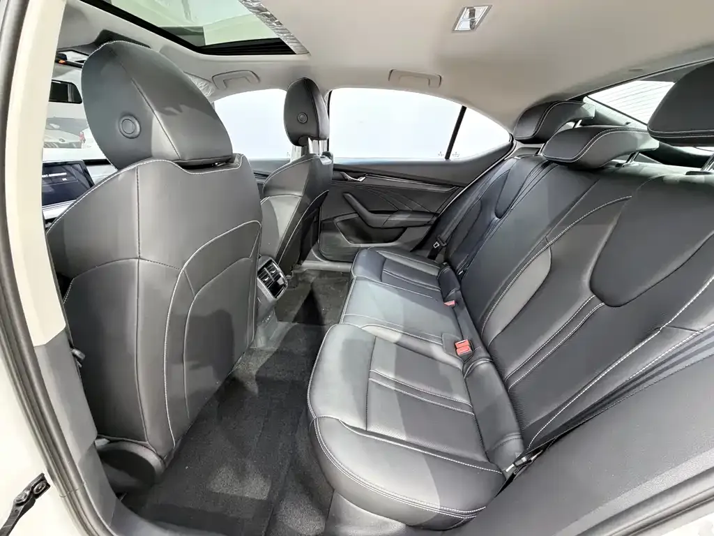 Skoda Octavia — фото 4